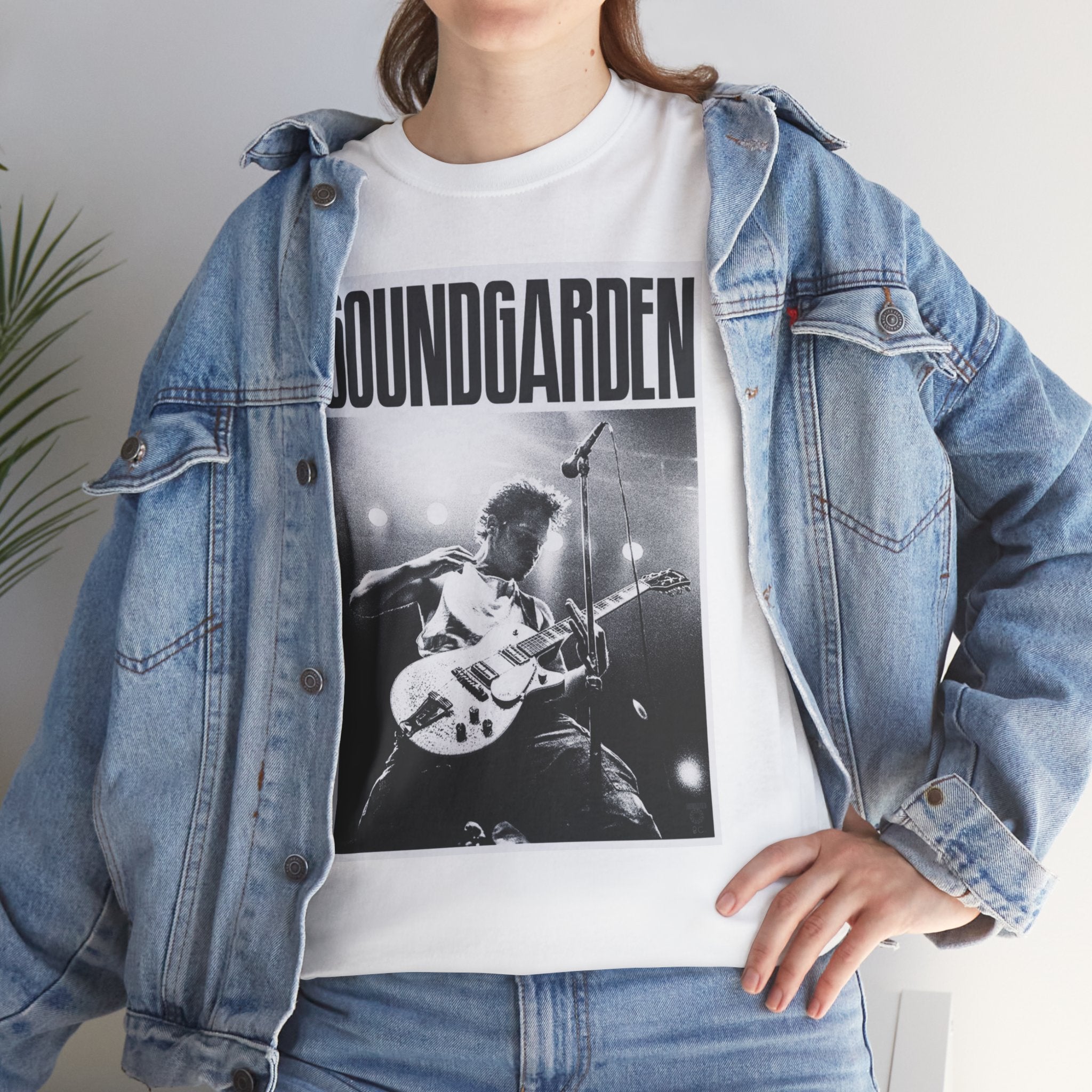 Unisex Soundgarden Inspired T-Shirt | Grunge Rock Vintage Style Tee